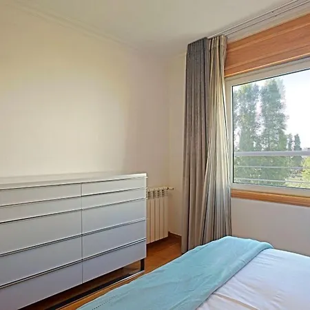 דירה Gruenes Avila By Interhome ליסבון